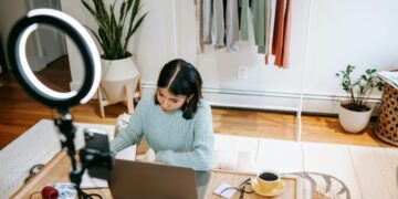 Asian American Fashion Blogger